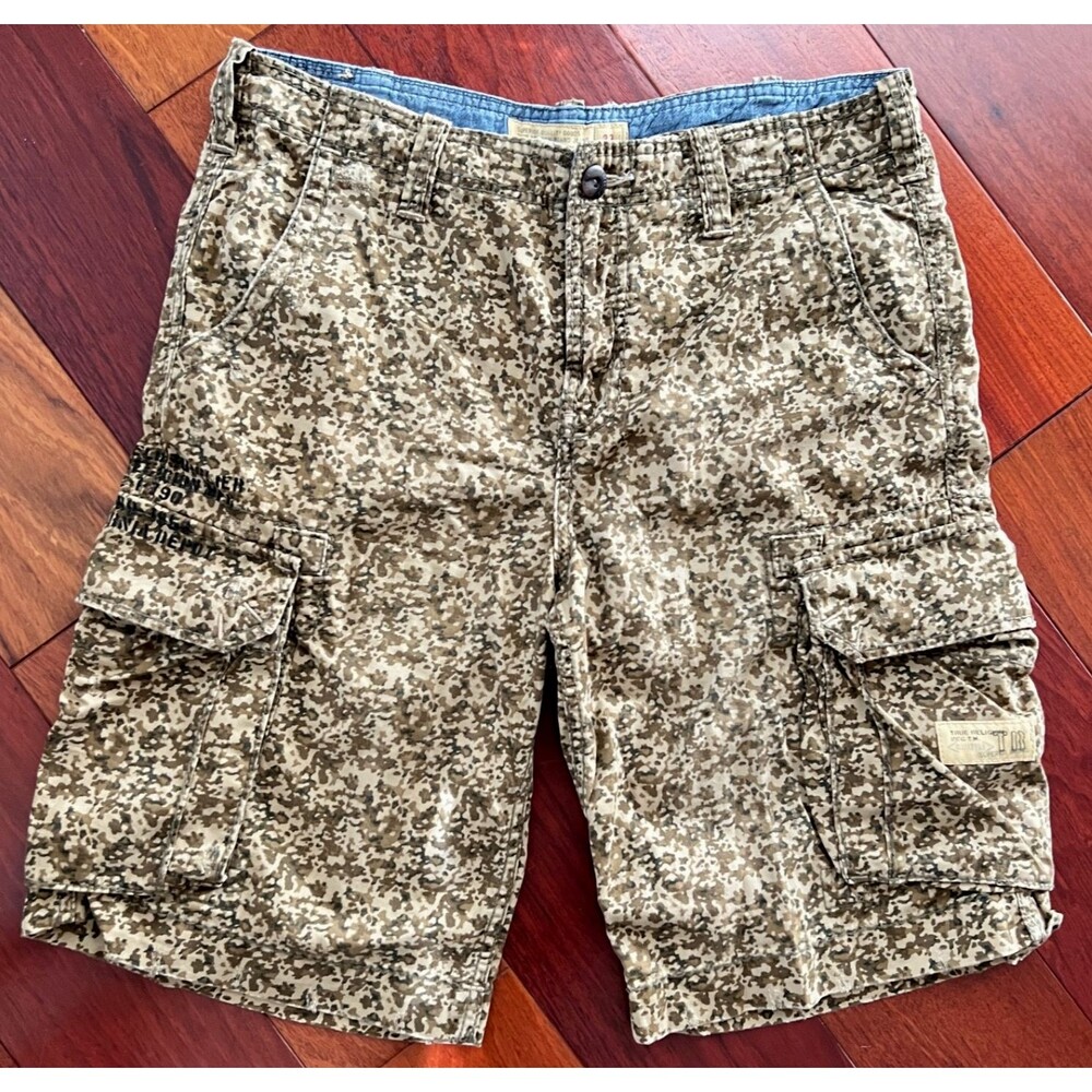 True Religion Commander Big T Cargo Desert Camo Shorts Men Sz 33